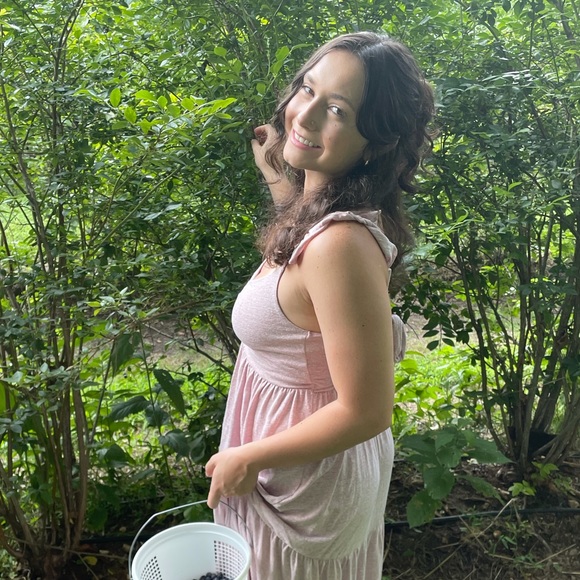 Meet your Posher, Joslyn - Picture 3 of 10